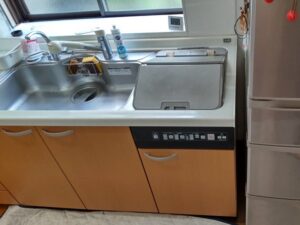 東芝製トップオープン食洗機の撤去工事　松下ナイスキッチン　将来食洗機取付ける
